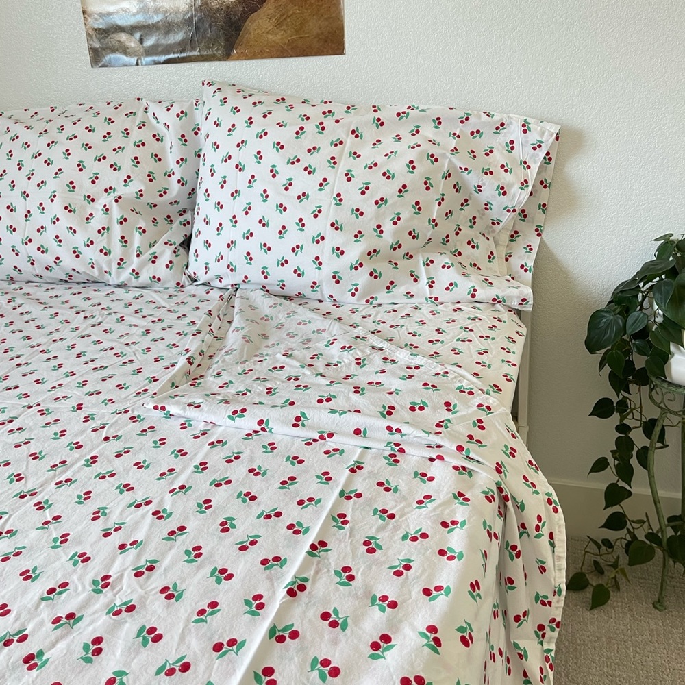 Kate Spade Cherry Sheet Set (FULL) 🍒